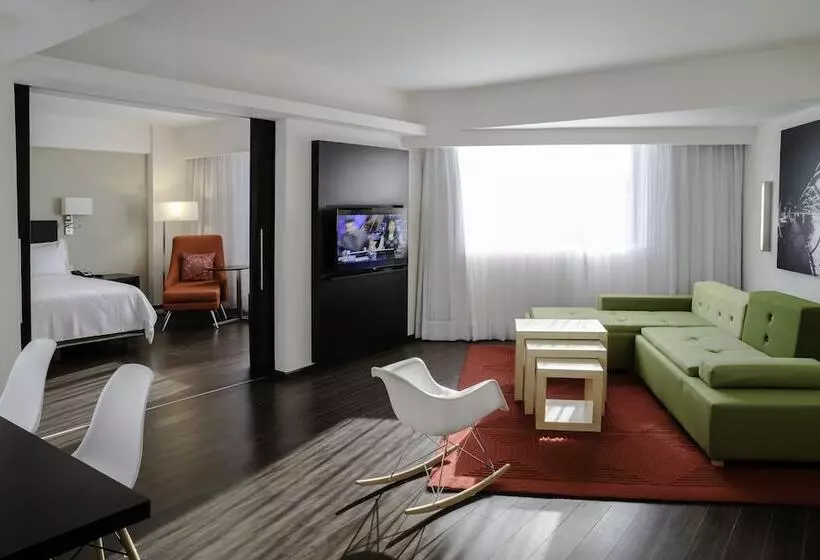 سوییت جونیور, Fiesta Inn Monterrey Valle