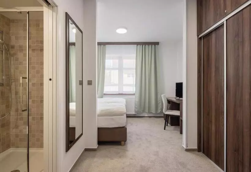 Chambre Standard, Grand