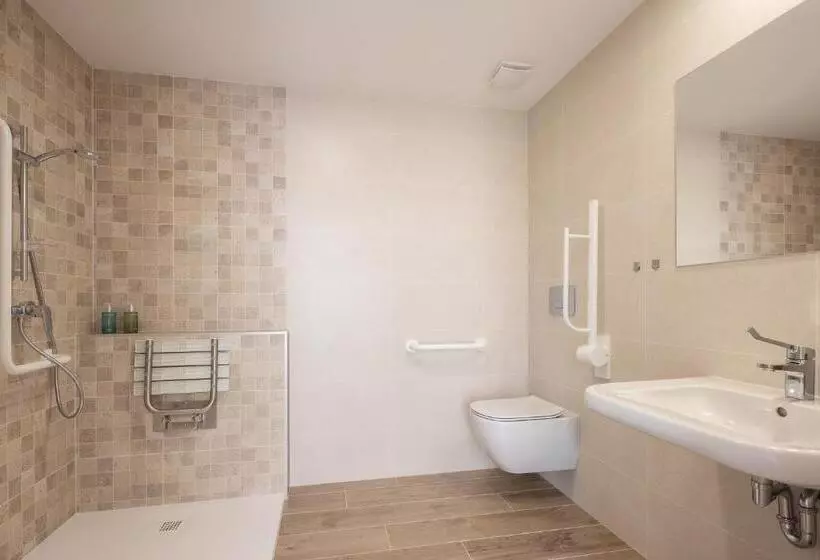 Chambre Familiale, Grand
