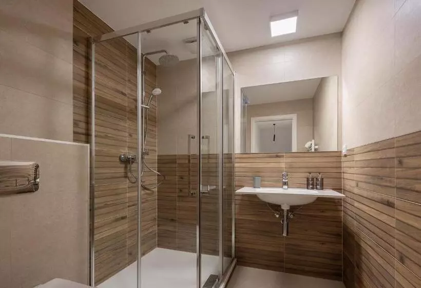 Suite Duplex, Grand