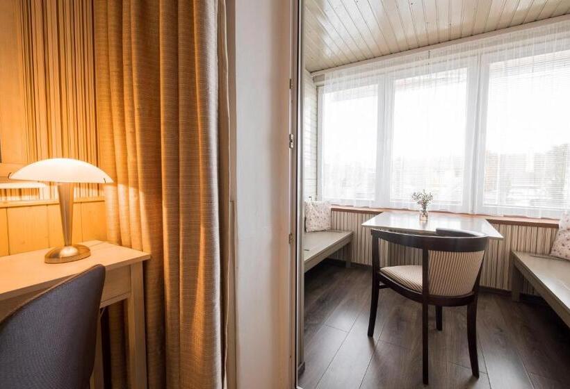 غرفة قياسية, Maxant