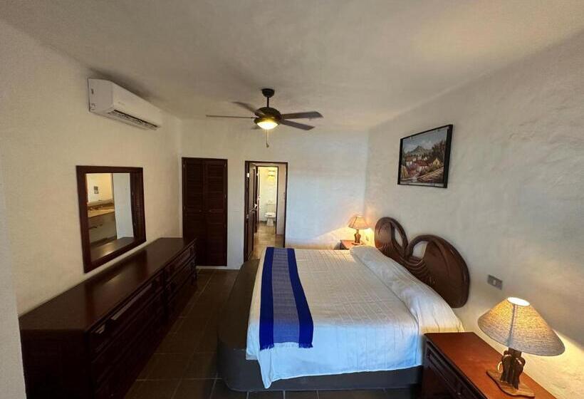 Люкс, Quijote Inn