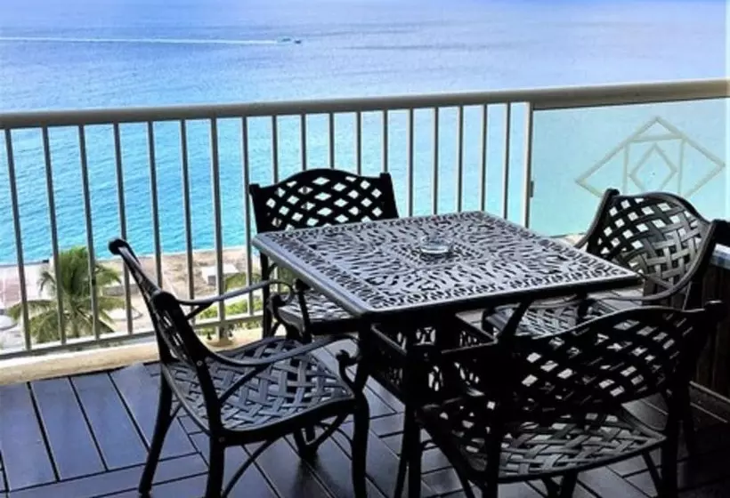 سوئیت دلوکس 2 خوابه, Sapphire Beach Club Resort