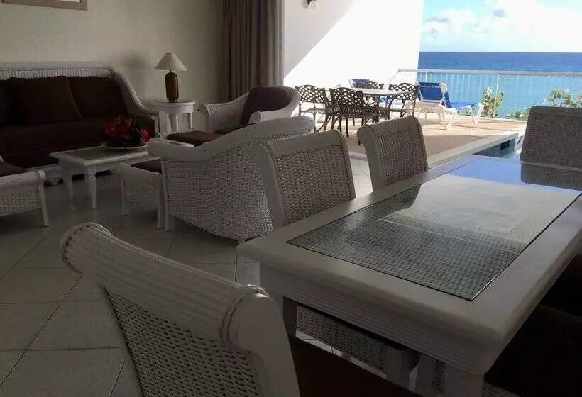 ویلا دلوکس 2 خوابه, Sapphire Beach Club Resort