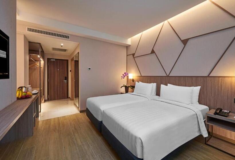 Номер Deluxe, Swiss Garden Hotel Bukit Bintang Kuala Lumpur