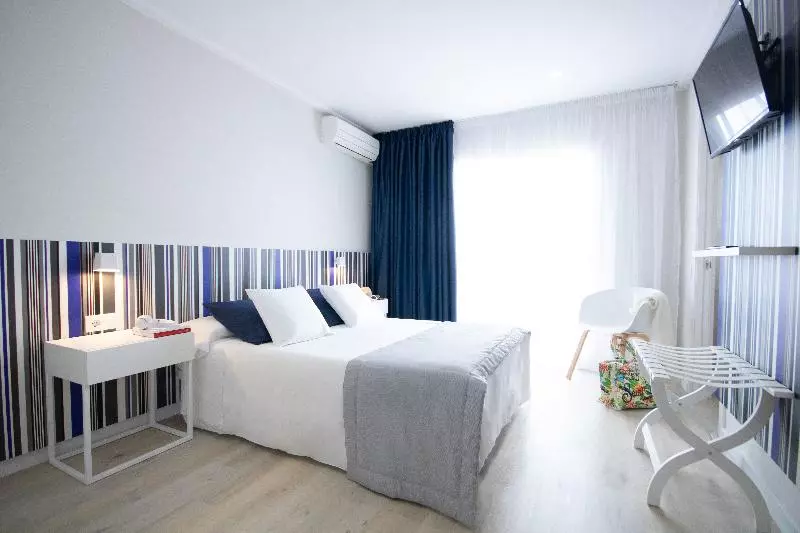 اتاق لوکس, Swiss Garden Hotel Bukit Bintang Kuala Lumpur