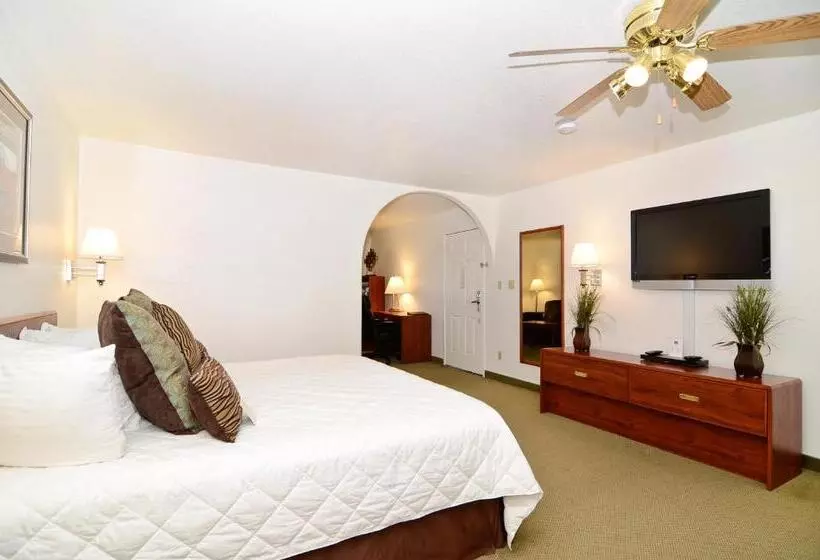 سوئیت 2 خوابه, Best Western Colorado River Inn