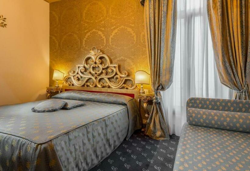 Connecting 1 Bedroom Apartment