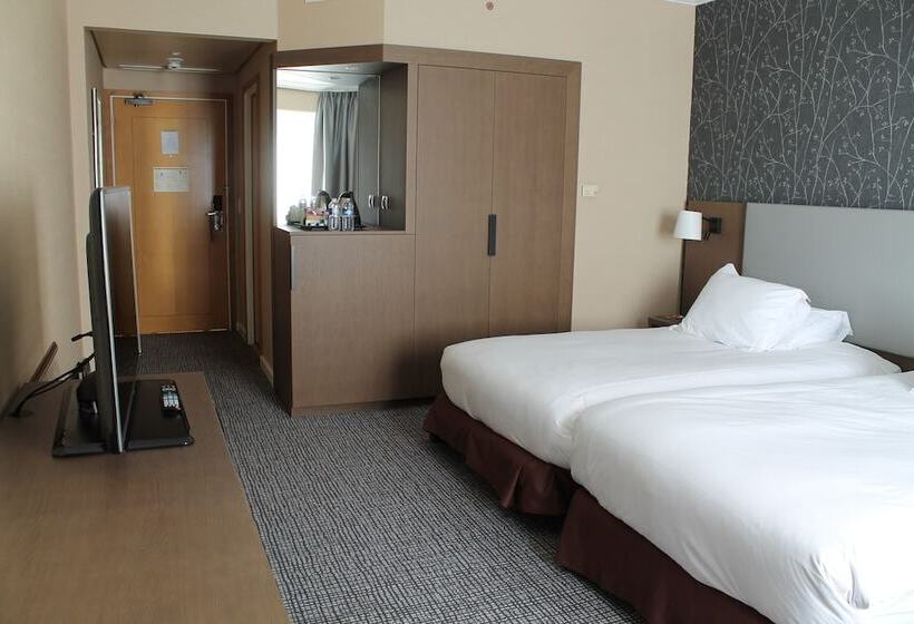 デラックスルーム, Hilton Paris Charles De Gaulle Airport