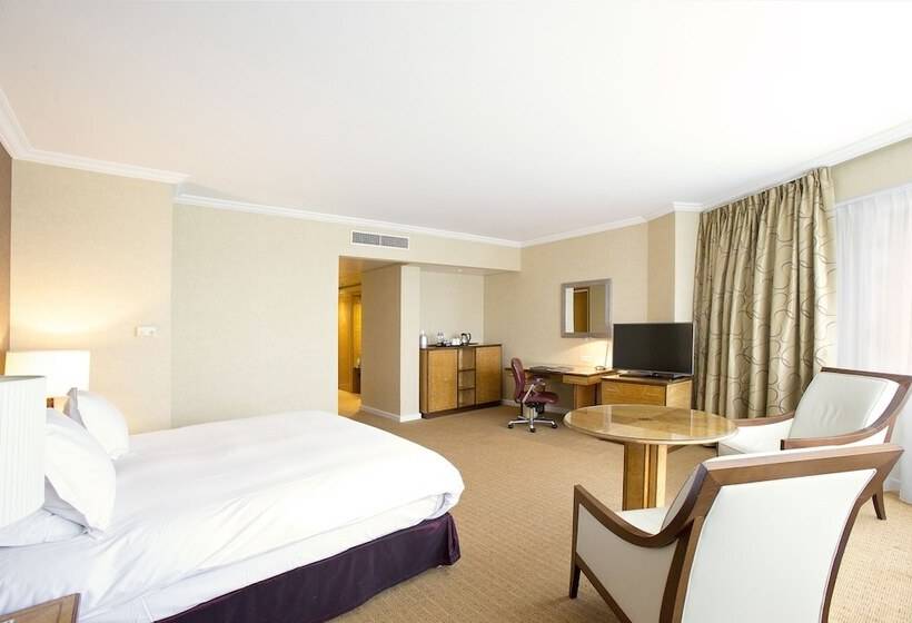 ファミリールーム, Hilton Paris Charles De Gaulle Airport