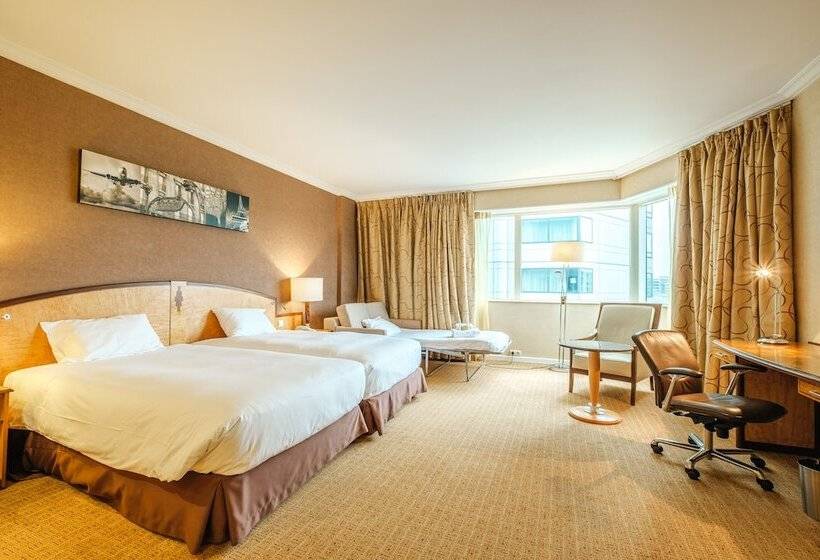 ファミリールーム, Hilton Paris Charles De Gaulle Airport
