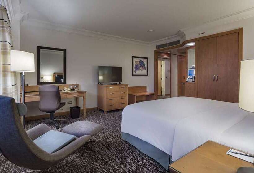 Номер Executive Кровать Кинг, Hilton Paris Charles De Gaulle Airport