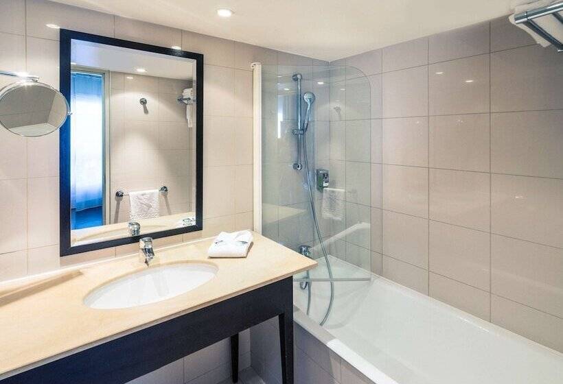 스탠다드 룸 더블 침대, Mercure Montpellier Centre Antigone