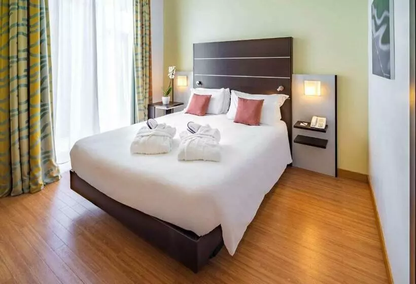 اتاق سوپریور, Mercure Napoli Centro Angioino