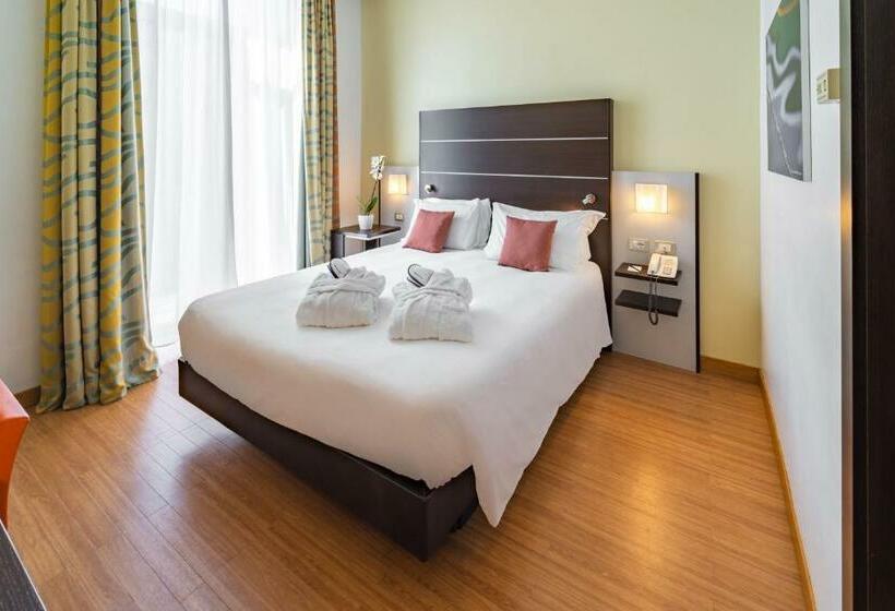 اتاق سوپریور, Mercure Napoli Centro Angioino