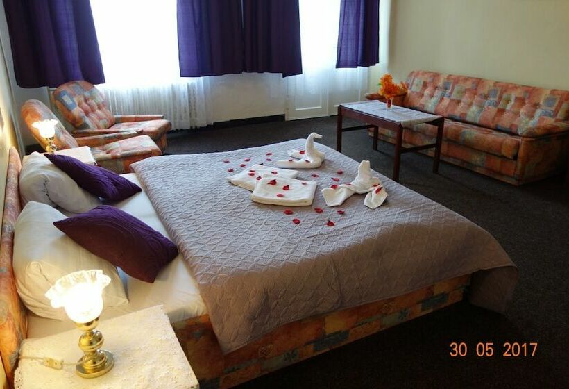 غرفة قياسية, Pramen