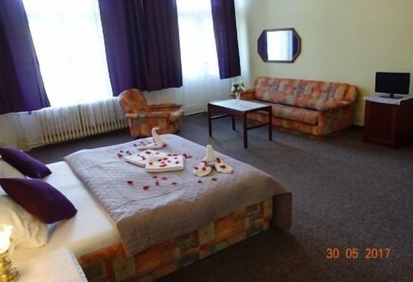 غرفة قياسية, Pramen