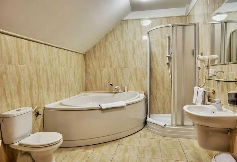 Suite 2 Quartos, Royal