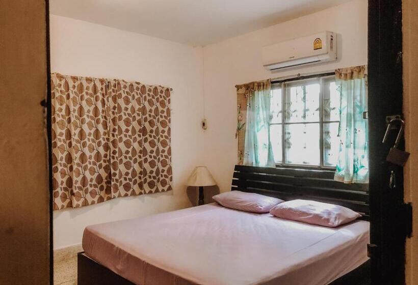 Standard-huone Jaettu Kylpyhuone, Green Garden