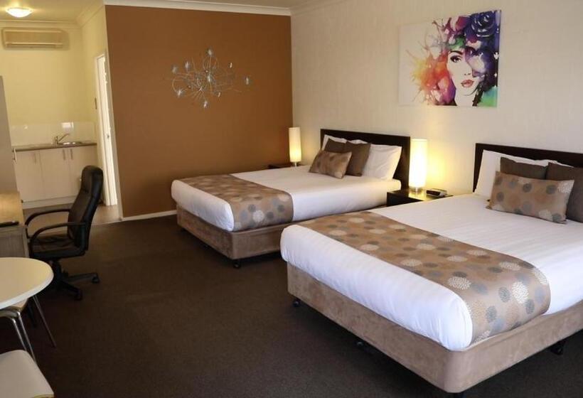 سوییت, Blazing Stump Motel & Suites