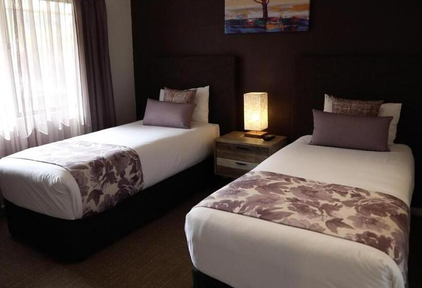 آپارتمان 2 خوابه, Blazing Stump Motel & Suites
