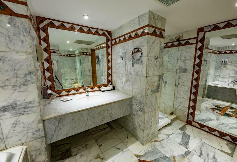 سوئیت پرزیدنت, Continental Hotel Hurghada