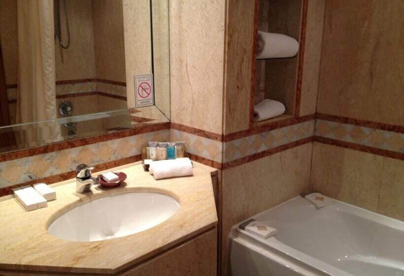 اتاق لوکس با چشمانداز دریا, Continental Hotel Hurghada