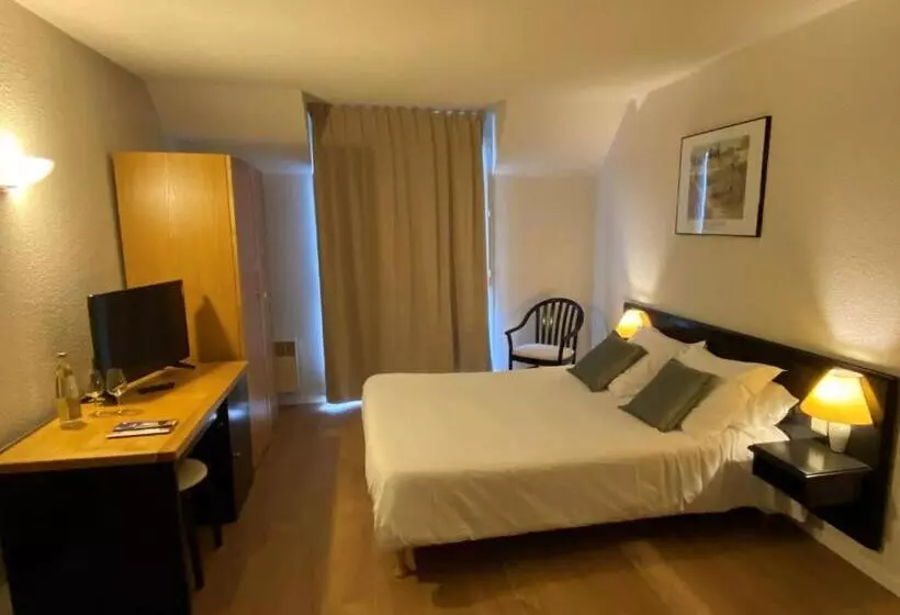 エコノミールーム, Le Relais De Castelnau