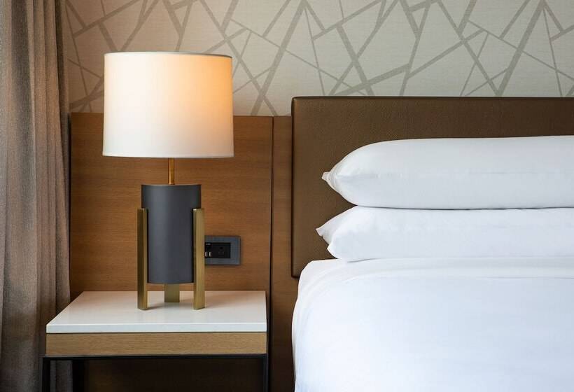 스탠다드 룸 더블 침대 2개, Sheraton Birmingham