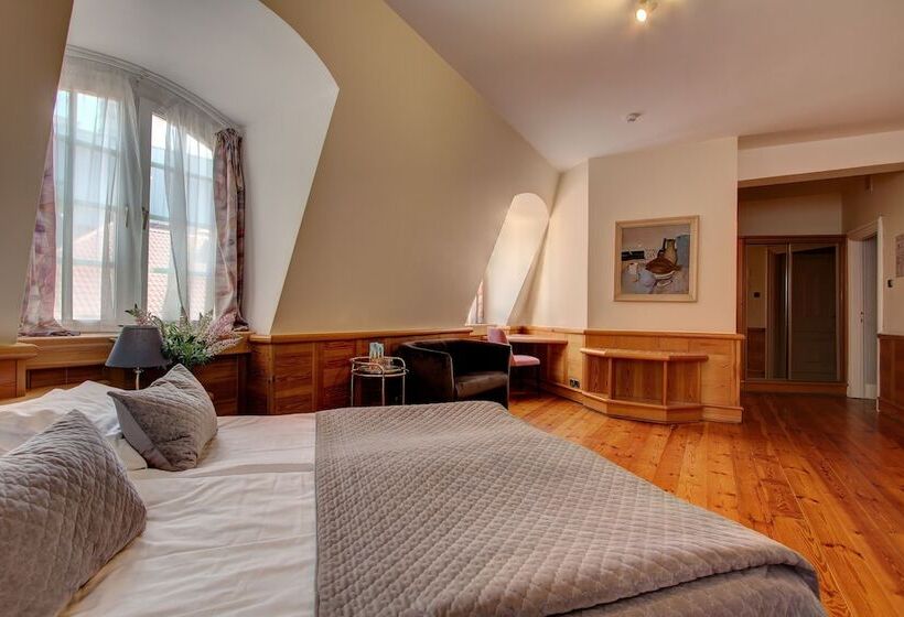 اتاق خانوادگی, Boutique Hotel Kristofs