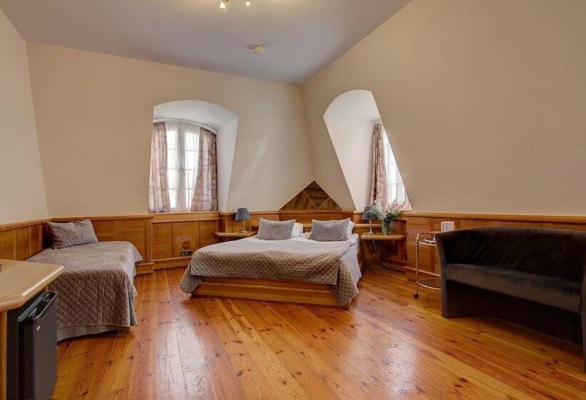 اتاق خانوادگی, Boutique Hotel Kristofs