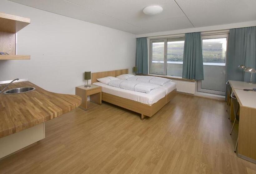 Camera Tripla Standard, Edda Akureyri