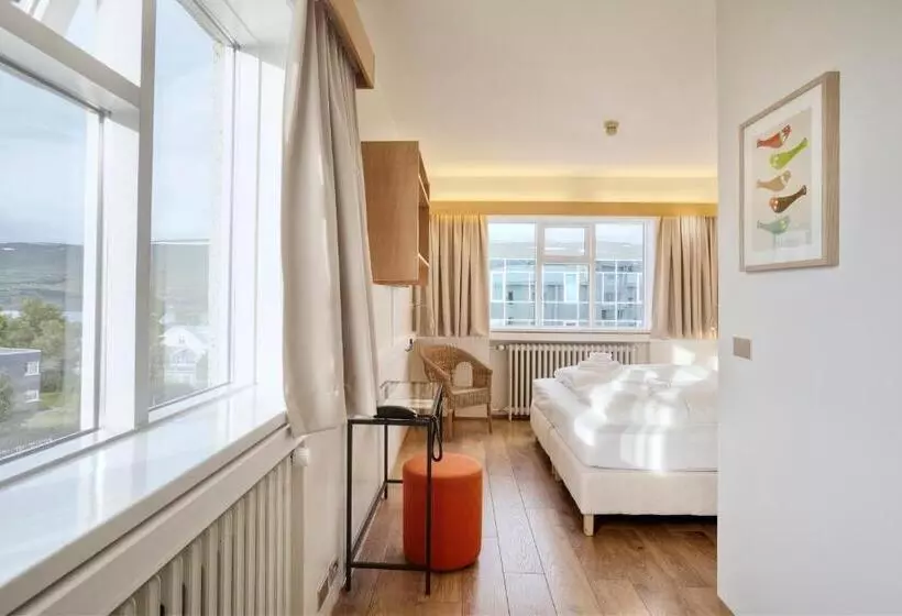 Economy Triple Room, Edda Akureyri