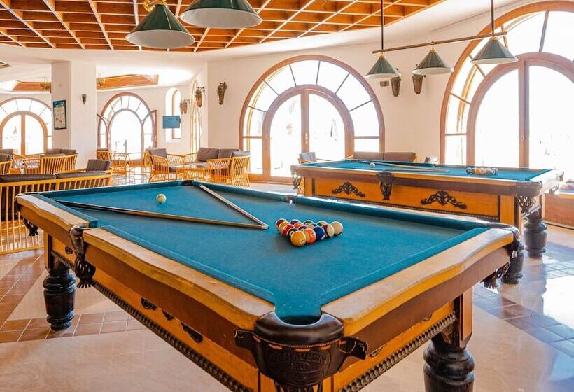 اتاق استاندارد با چشم‌انداز دریا, Mercure Hurghada