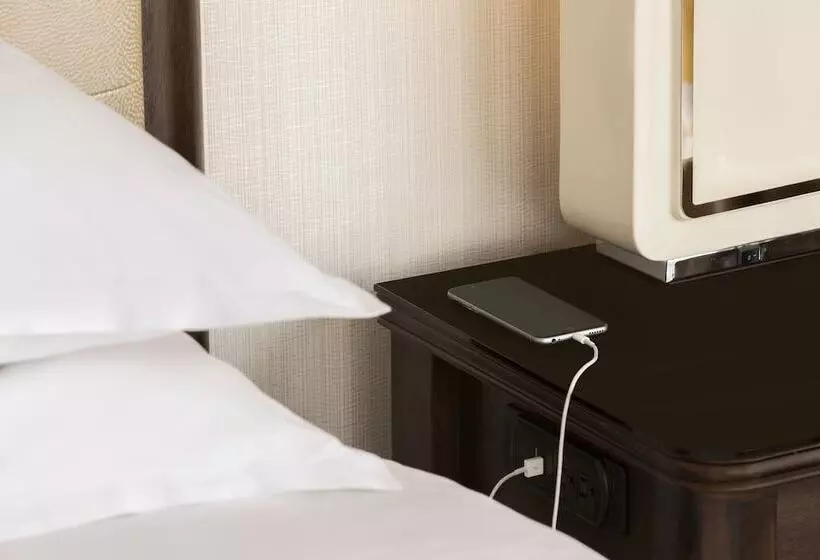 سوییت جونیور, Sheraton Vancouver Wall Centre