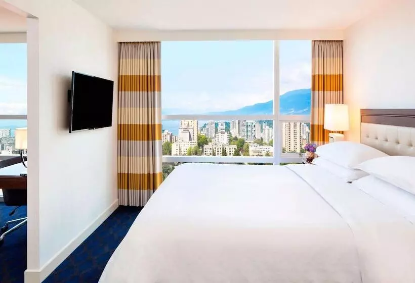 سوییت جونیور, Sheraton Vancouver Wall Centre