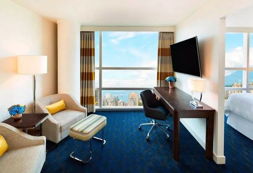 سوییت جونیور, Sheraton Vancouver Wall Centre