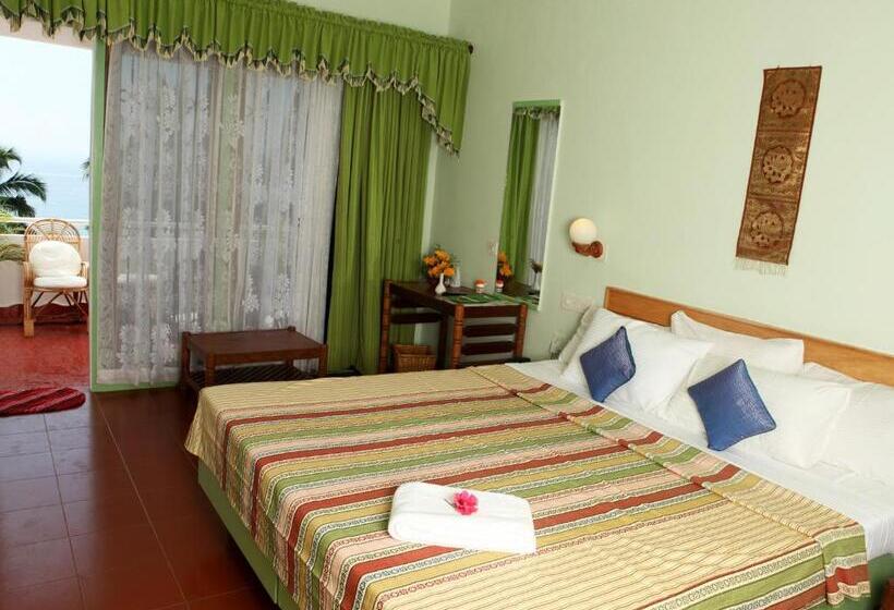 اتاق استاندارد سه نفره, Soma Palmshore