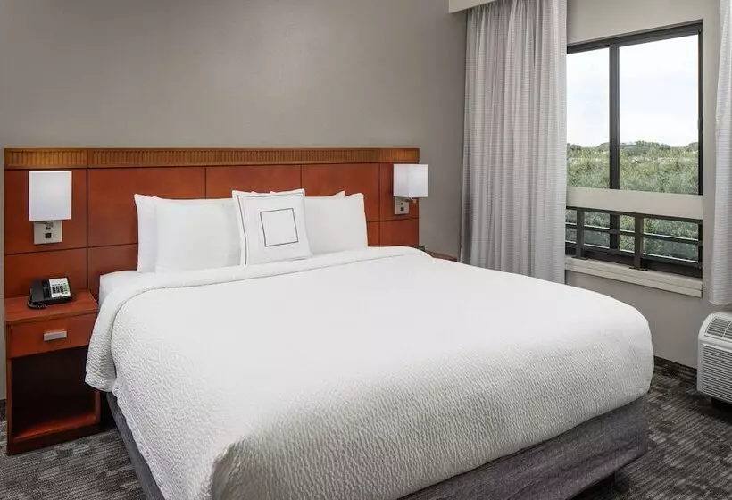 سوییت, Sonesta Select Miami Lakes