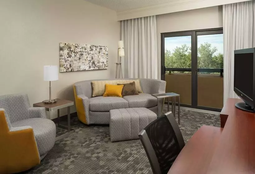 سوییت, Sonesta Select Miami Lakes