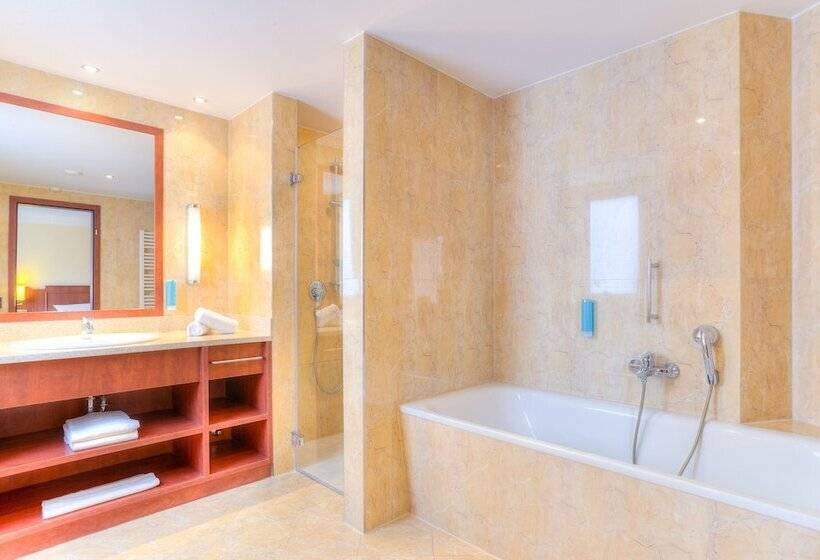 Superior-Zimmer mit Gartenblick, Zur Post  Ein Rovell