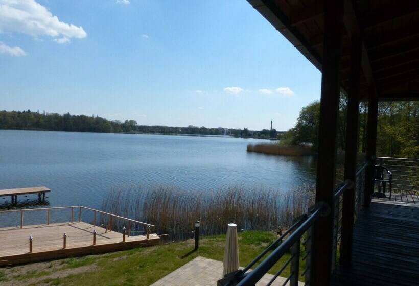 غرفة أساسية, Bootshaus Wockersee