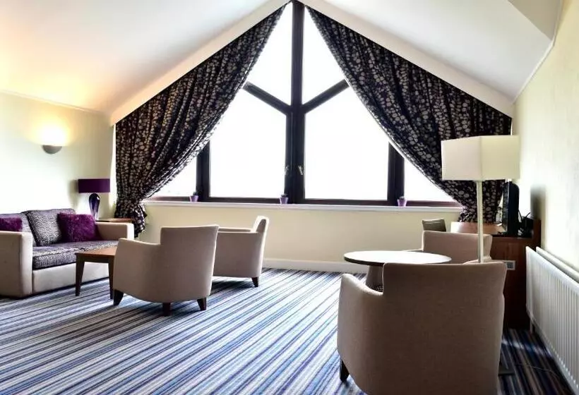 キングサイズベッドのスイートルーム, Holiday Inn Glasgow   East Kilbride, An Ihg