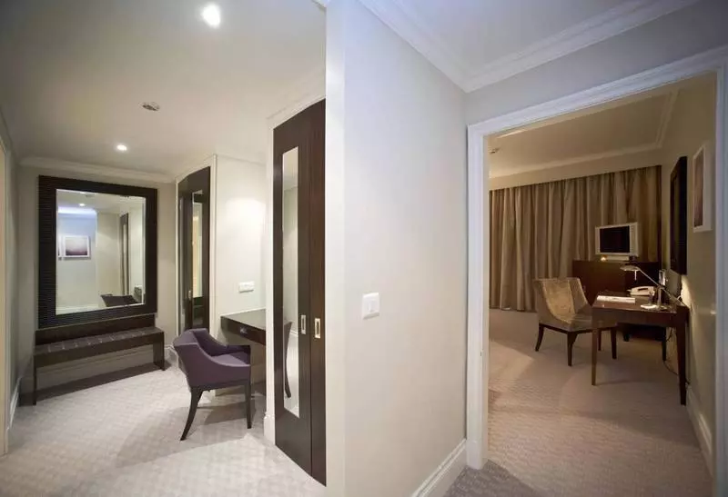 身障者適用スタンダードルーム, Holiday Inn Glasgow   East Kilbride, An Ihg