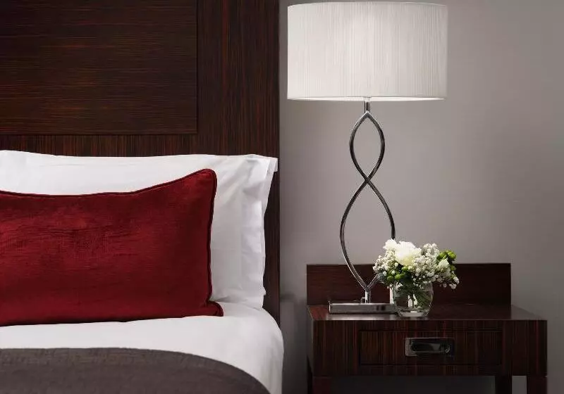 身障者適用スタンダードルーム, Holiday Inn Glasgow   East Kilbride, An Ihg