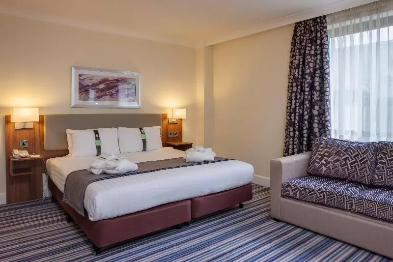 キングサイズベッドのスタンダードルーム, Holiday Inn Glasgow   East Kilbride, An Ihg