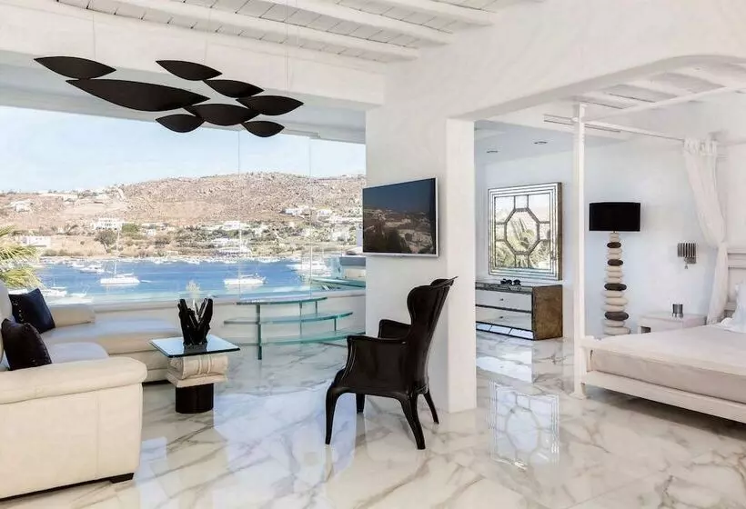سوییت با چشم‌انداز دریا, Kivotos Mykonos