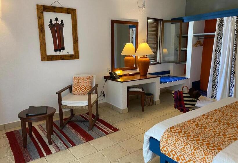 Номер Deluxe, Pinewood Beach Resort And Spa