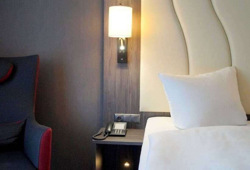 חדר סטנדרט לשלושה, Plaza Premium Parkhotel Norderstedt