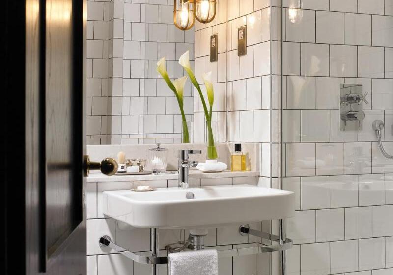 סוויטה, Temple Bar